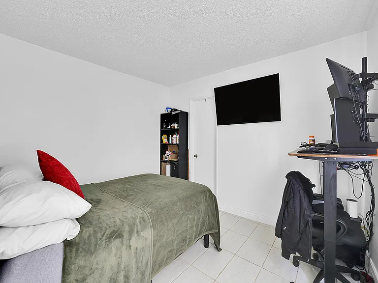 9702 NW 5th Ln #9702 — Photo 9