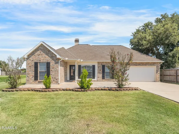 504 Sugar Trace Dr, Broussard, LA 70518