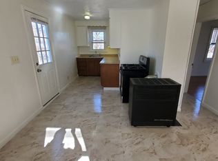 85 1/2 W Hollis St #2, Nashua, NH 03060