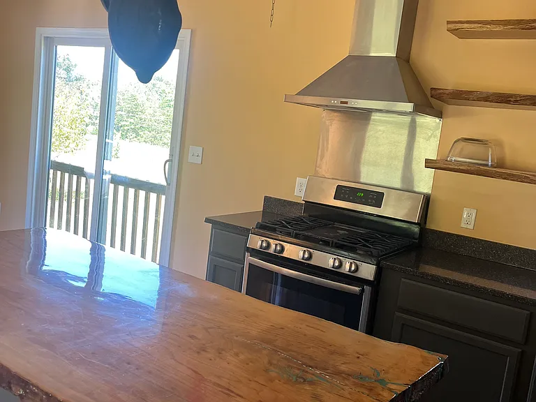 8810 Irish Rd — Photo 22