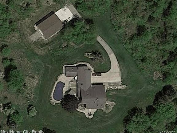2nd image of 6575 Hadley Hills Ct