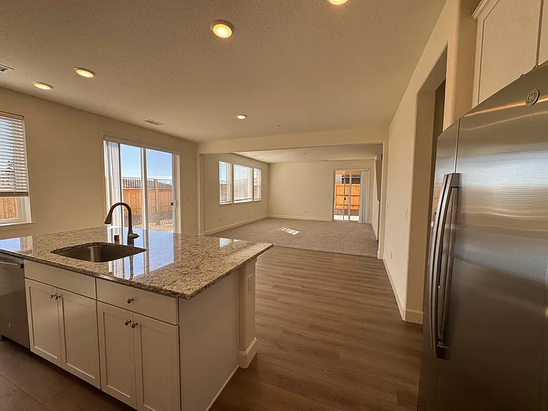 6792 Pilot Peak Ct — Photo 5