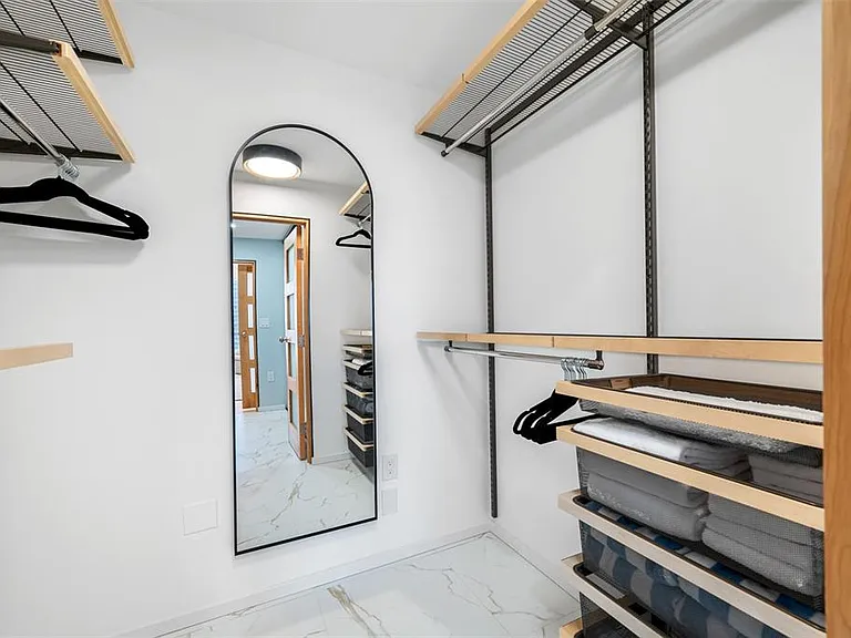 1 Beach Dr SE #2211 — Photo 38