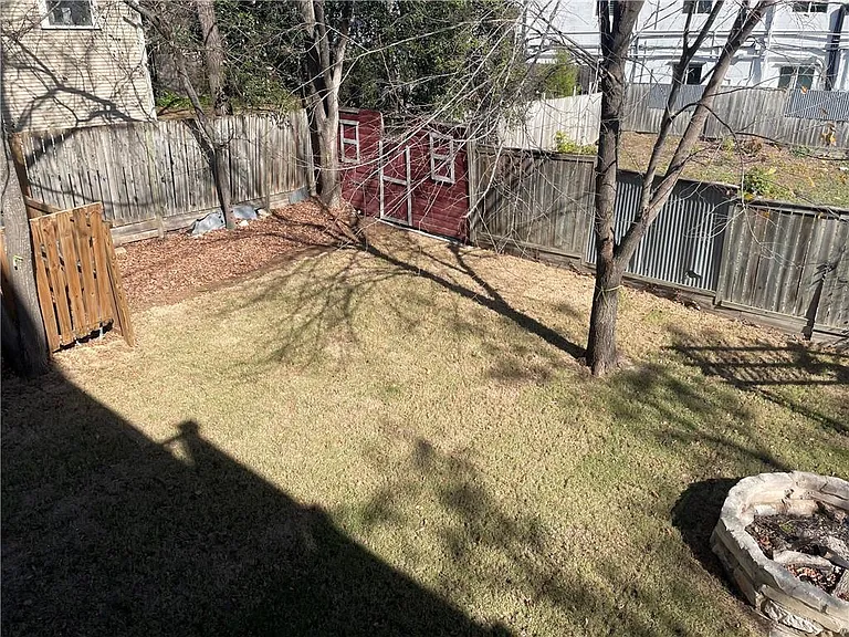1153 San Bernard St — Photo 47