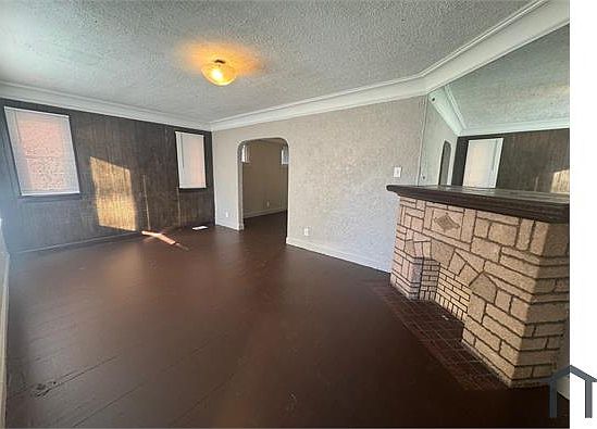 3rd image of 17162 Bradford St