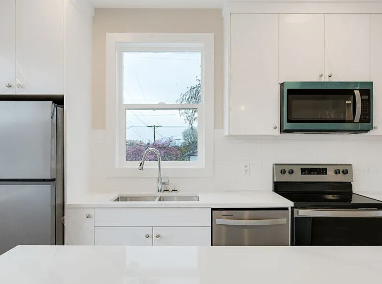 710 Catherine St — Photo 5