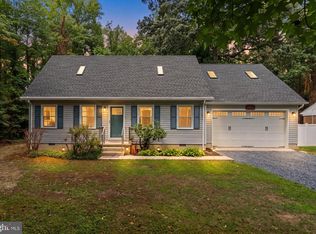 13153 River View Dr, Lusby, MD 20657