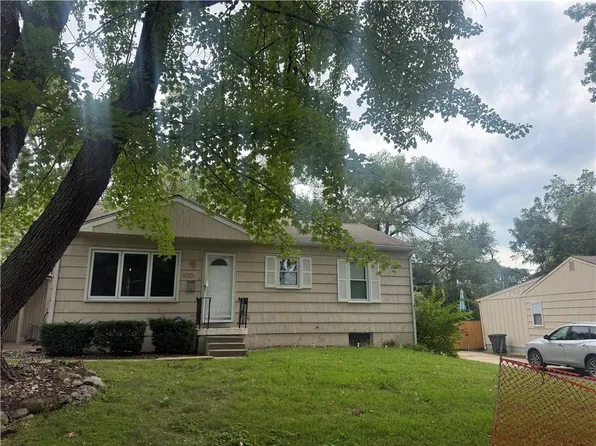 9001 Central St, Kansas City, MO 64114