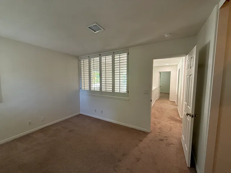 5615 Roundtree Pl — Photo 12