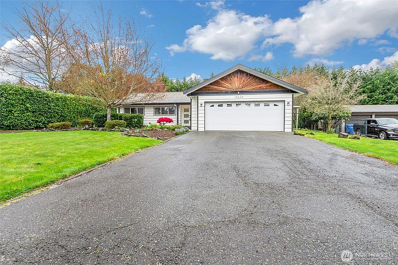 3rd image of 10524 43rd Street Ct E
