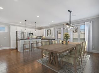 4 Ellswood St #4, West Roxbury, MA 02132