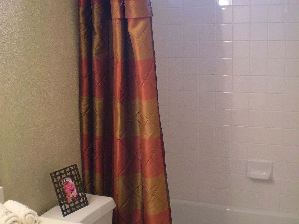 2nd image of 902 Kavanagh Dr