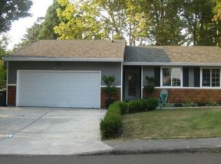 6251 SW Southwood Dr, Portland, OR 97219