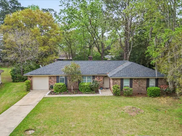 8 Chowning Dr, Savannah, GA 31419