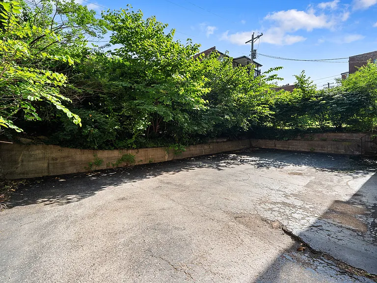 7535 Oxford Dr #2 — Photo 26