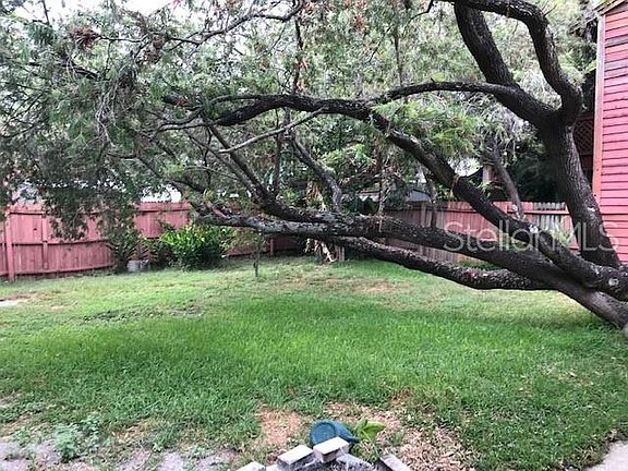 5th image of 700 Fairwood Ln