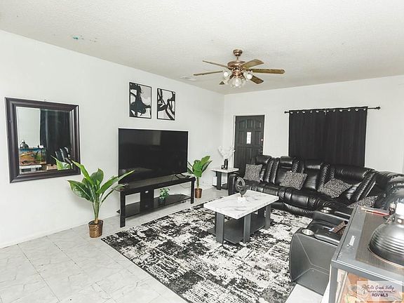 5th image of 1935 Oasis Dr