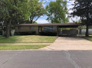 1380 Swan Dr, Florissant, MO