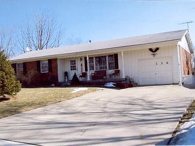 1st image of 256 Sands Ave