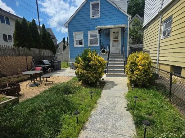 32 Marconi St, Clifton City, NJ 07013