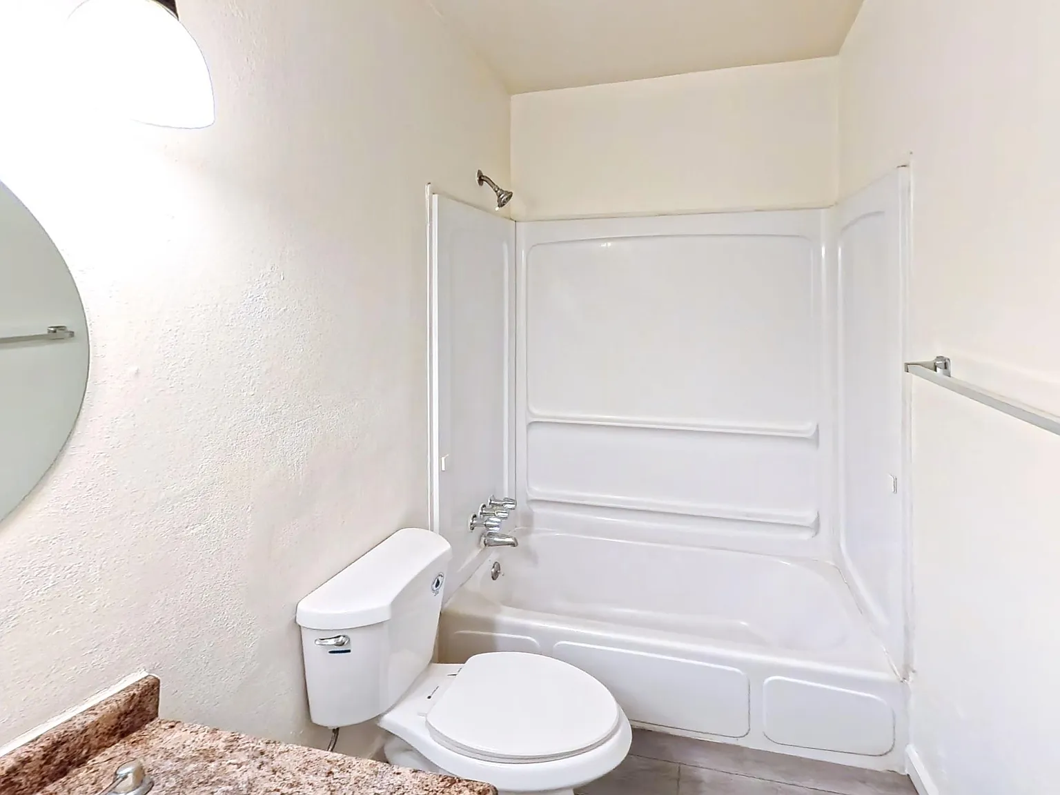 2 bed, 875 sqft, $1,400 — Photo 1