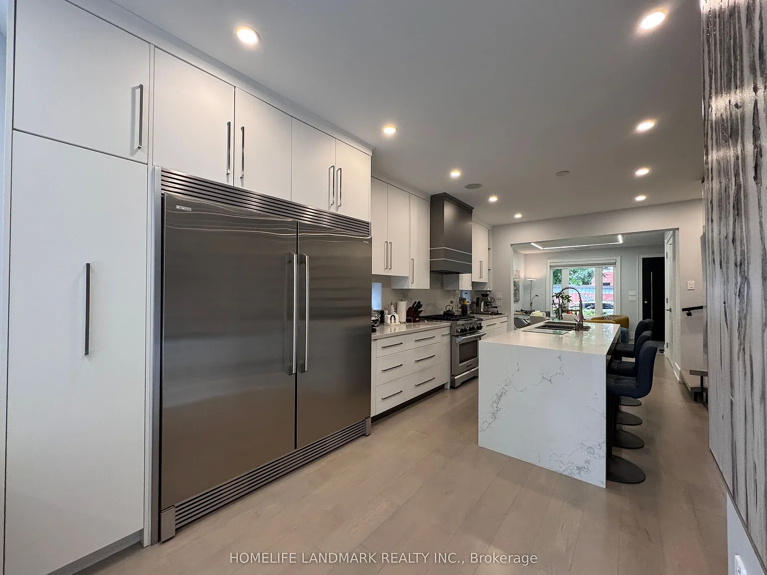 4 bed, $7,000 — Photo 2
