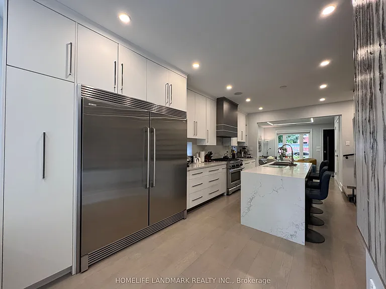 17 Hocken Ave — Photo 2