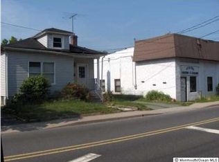 81 White Rd, Shrewsbury, NJ 07702