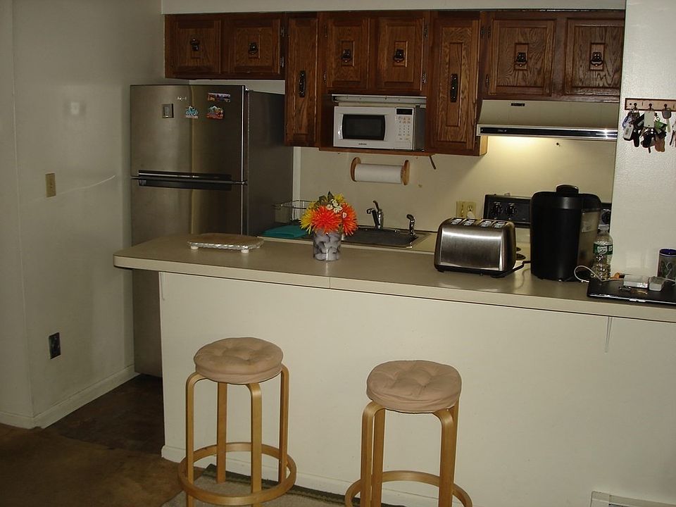 1st image of 141 Essex St APT C4