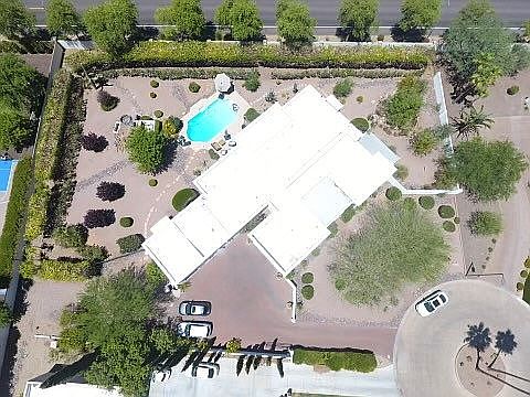 2nd image of 6005 E Laurel Ln