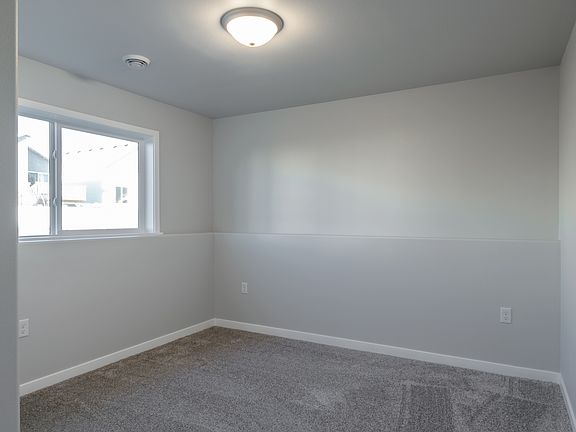 4th image of 3710 33rd St S