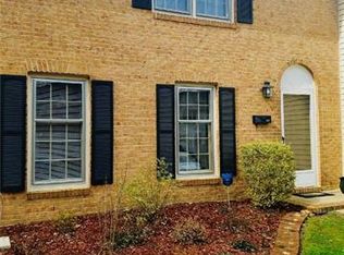1815 Sabrina Ct, Charlotte, NC 28210