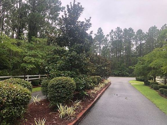 4th image of 523 Steeple Chase Ln