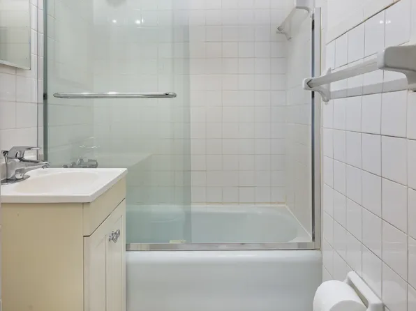 262 West 95th Street image 5 of 5