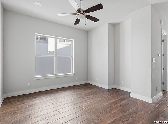 4th image of 1817 N Saint Marys St #502