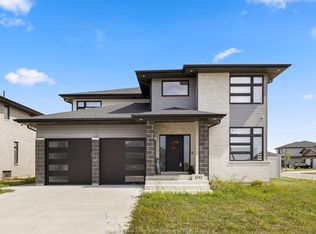 400 Thompson Ave, Amherstburg, ON N9V 0G8