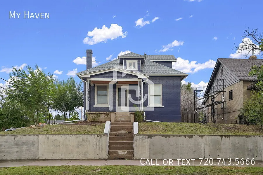 Updated Starter 2 Bedroom Home with Bonus Room Close to Harvard Gulch — Photo 2