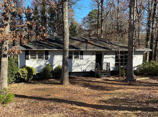 223 Douglas Dr, Simpsonville, SC 29681