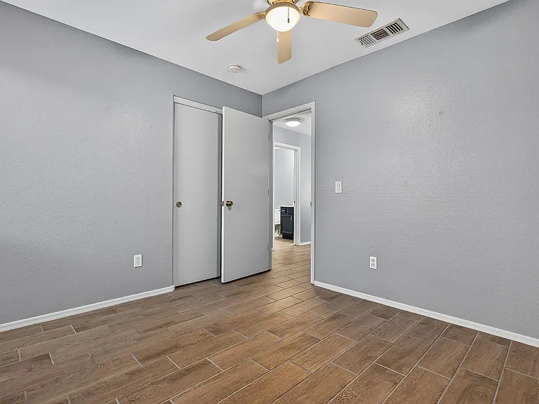 15542 N 136th Ln — Photo 26