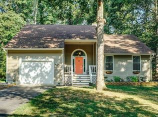 14404 Woods Walk Ln, Midlothian, VA 23112