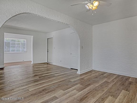 5th image of 658 Young St APT 1