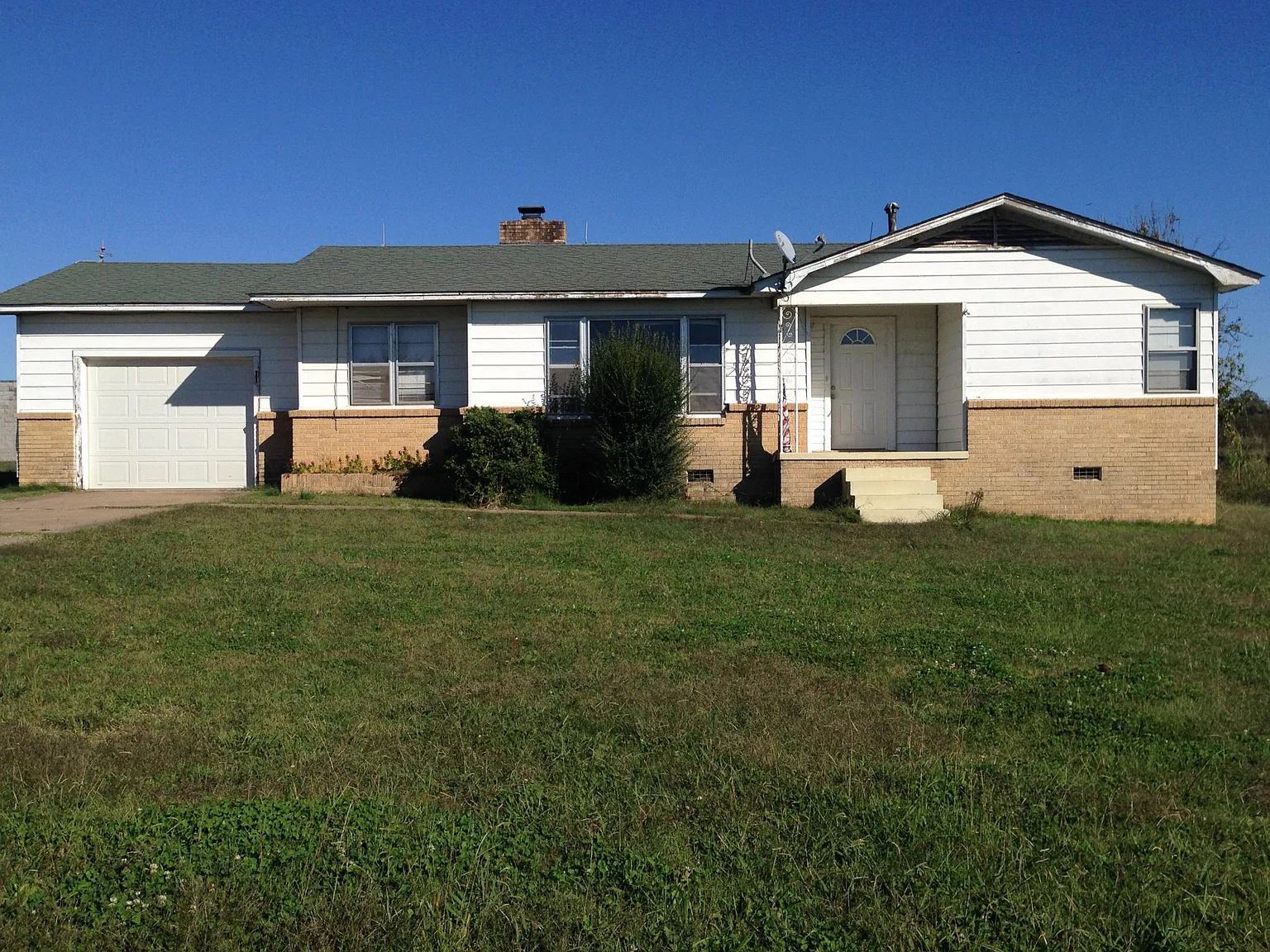 3 bed, 1456 sqft, $1,350 — Photo 1