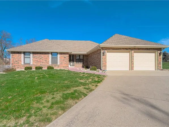 7012 N Benton Ct, Kansas City, MO 64119