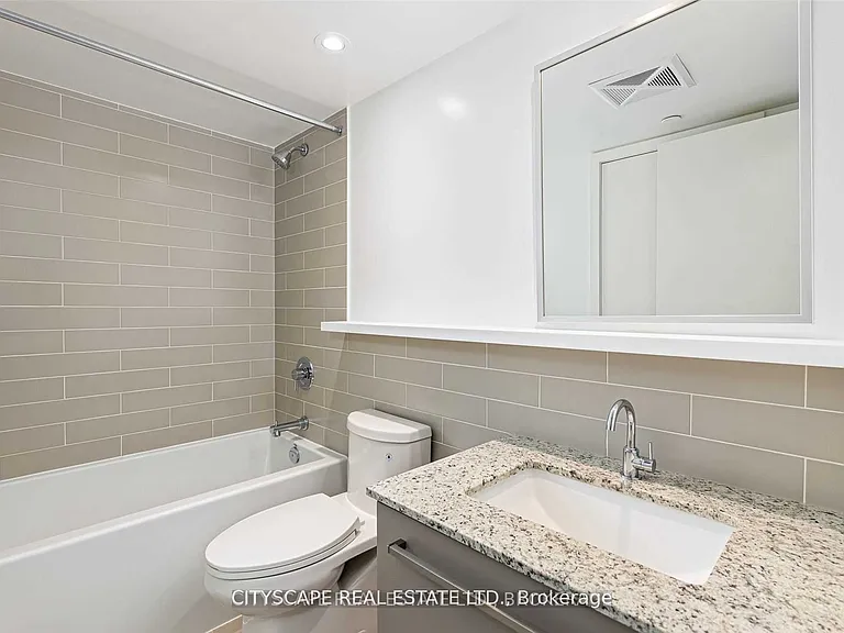 120 Varna Dr #425 — Photo 9