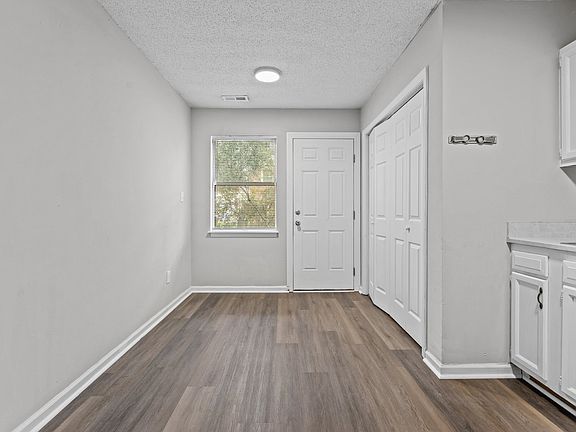 4th image of 3002 Caldwell Ct APT 3
