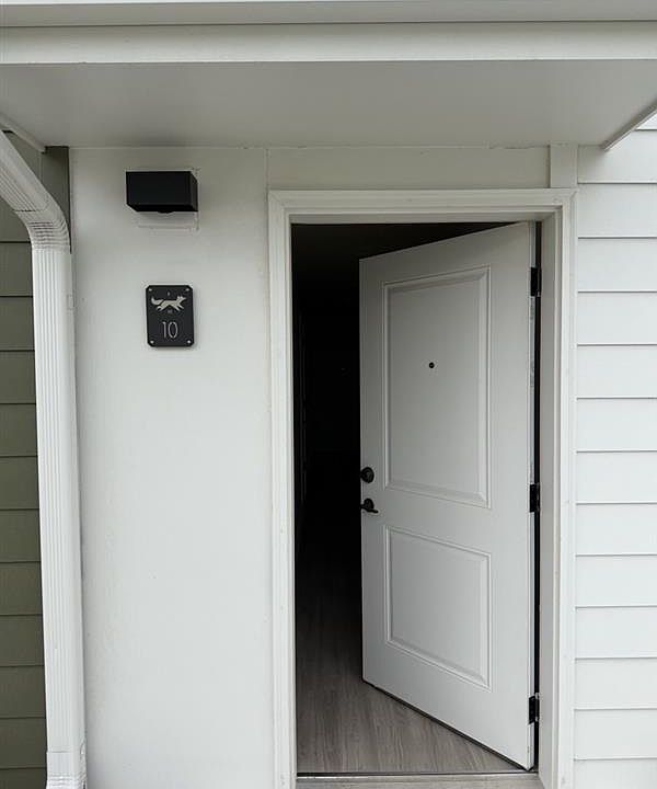 1st image of 4951 SW 6th St #1