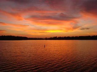 6201 N Lake Rd, Springfield, IL 62707