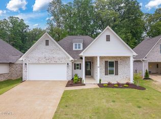 53 Kings Pond Cv, Jackson, TN 38305