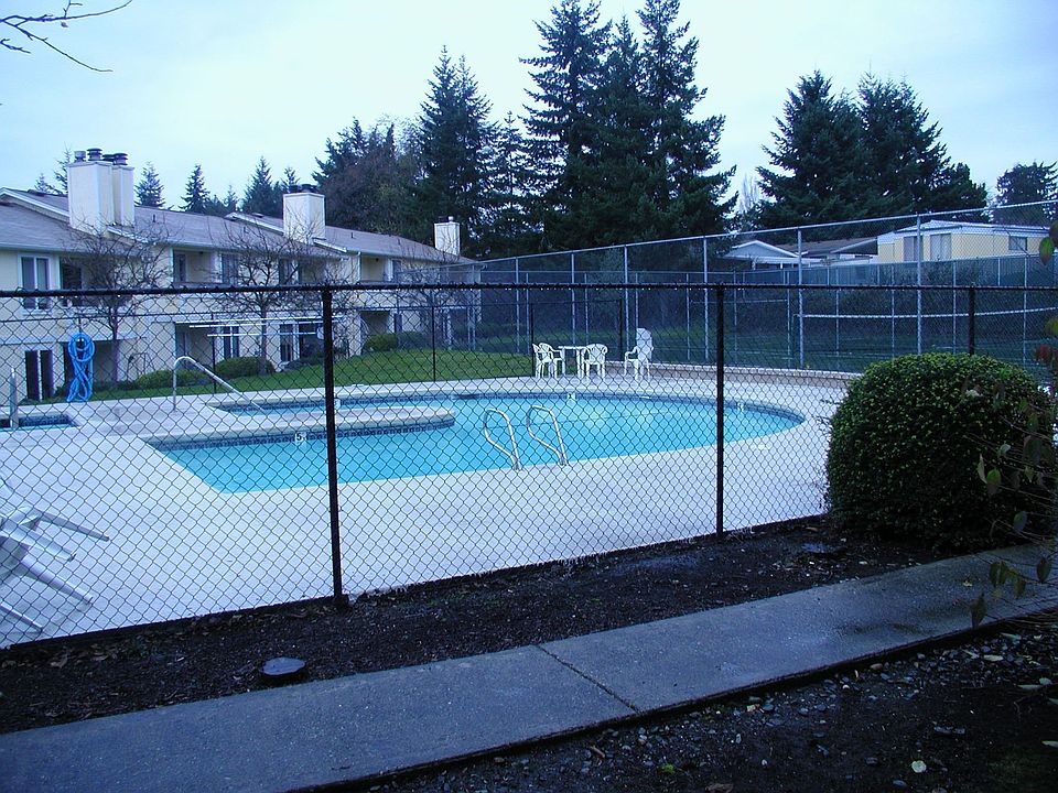 1st image of 4709 176th St SW APT C9
