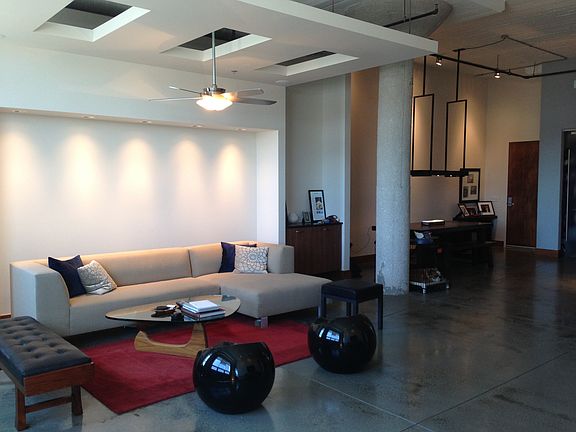 5th image of 1502 Jones St APT 305